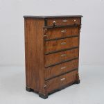 1334 2272 CHEST OF DRAWERS